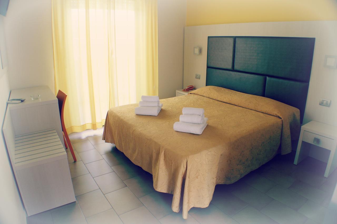 Hotel Adria Bellaria-Igea Marina Oda fotoğraf